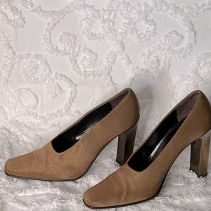 VIA SPIGA • SIGORNY CHUNKY HEEL • NEAR MINT BRONZE PEARL PUMP